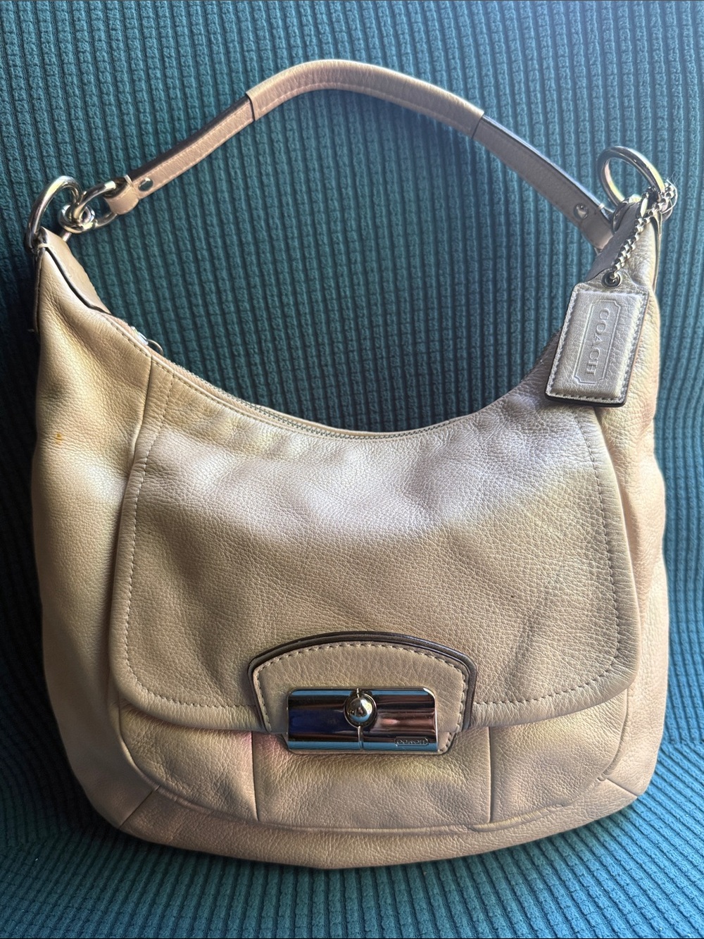Coach Kristine Shoulder  Hobo  Light biege bag